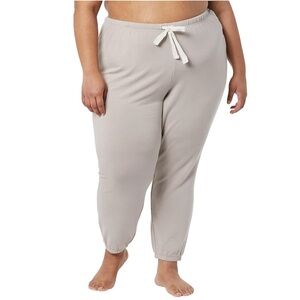 NWT Plus Cream Lounge Pants